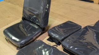トラック座席　クリアーカバー製作